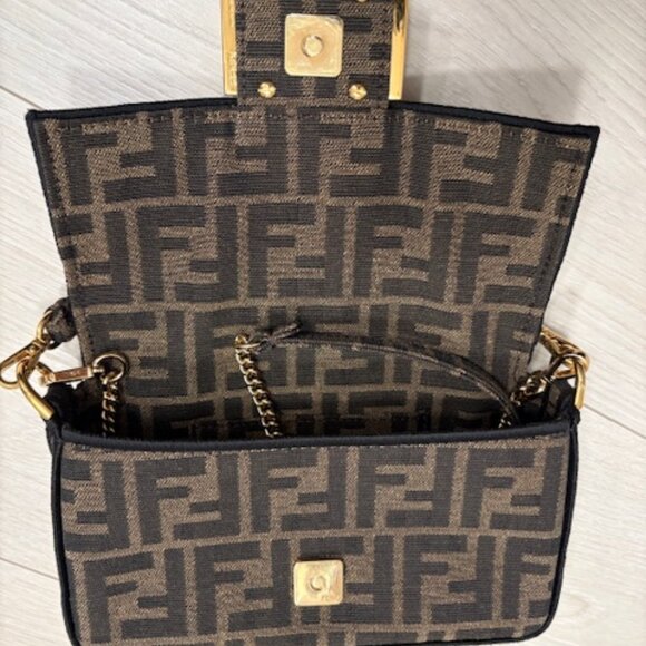 Fendi Baguette Mini Fabric Brown - Picture 9 of 11
